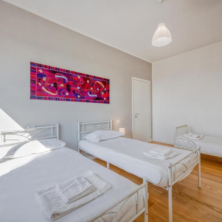 Omodeo, 19 – Ampio e panoramico - Appartamento con 2 Camere da Letto - 23