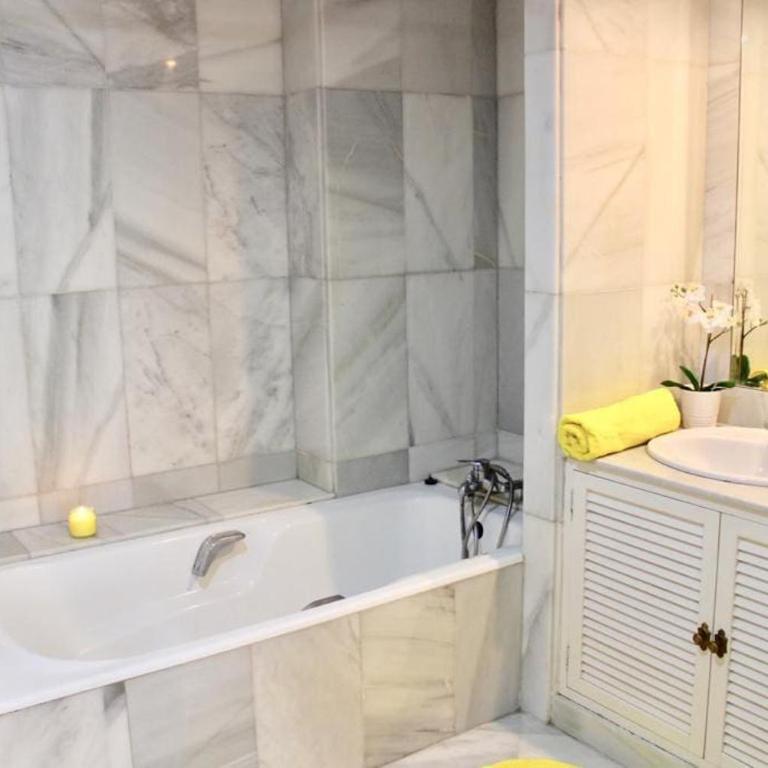 Frontline Sea en Puerto Banús Grey de Albion - Appartamento con 1 Camera da Letto - 2