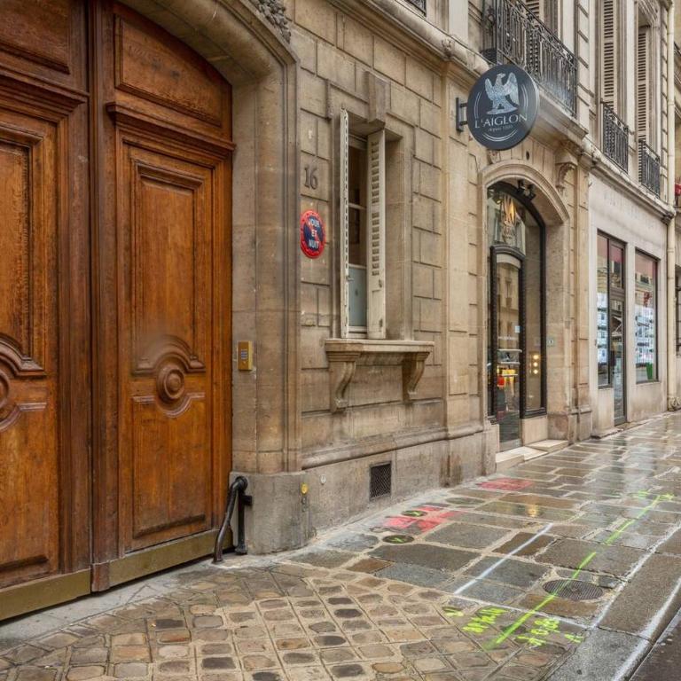 GuestReady-Charming Studio 15 mins to Grand Palais - Studio - 12