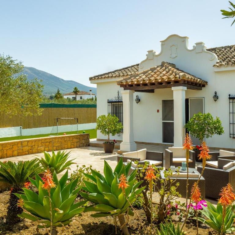Cubo's La Luz del Valle Rural House - Vacation Home - 23