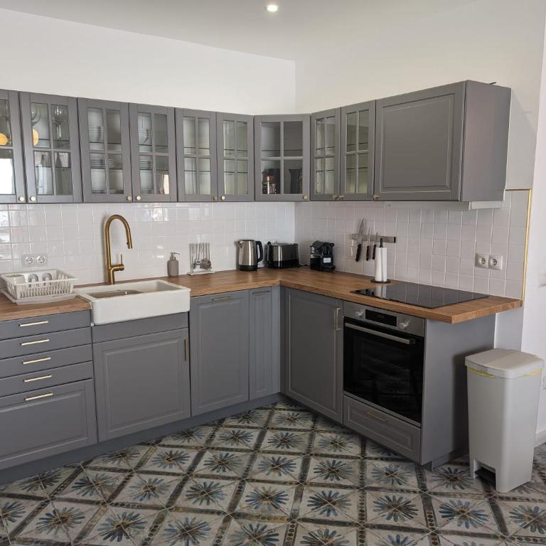 Beautiful Old Town Retreat - Apartamento de 2 dormitorios con balcón y terraza - 8
