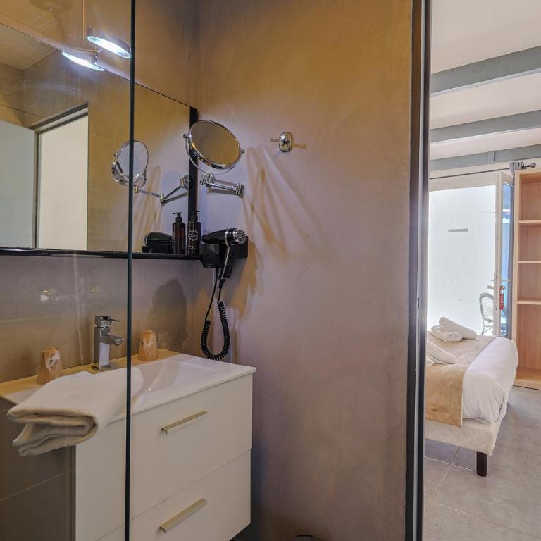 Logis Hotel Perla Riviera & Restaurant - Chambre Double - Rez-De-Chaussée - 2