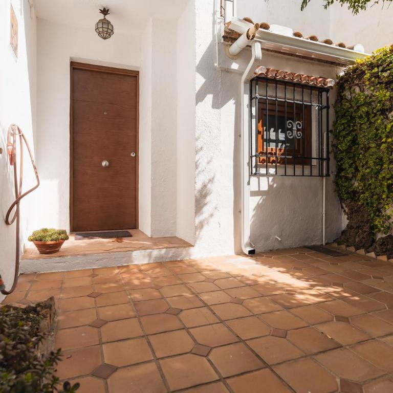 Cármenes de la Muralla - Free parking - Three-Bedroom House - 43