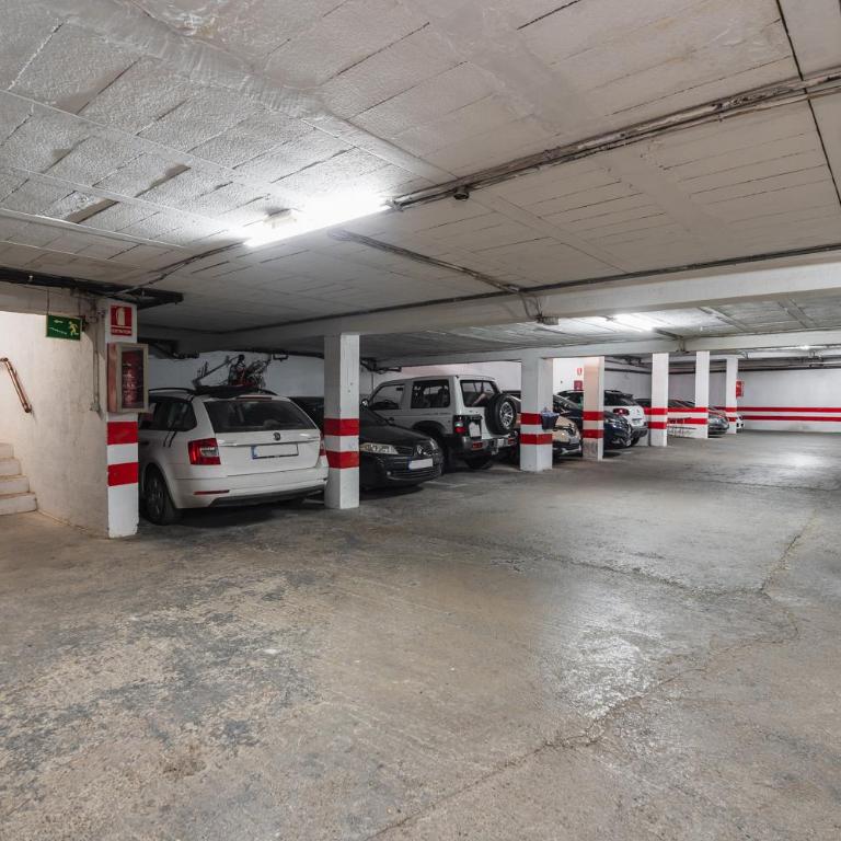 Cármenes de la Muralla - Free parking - Three-Bedroom House - 47