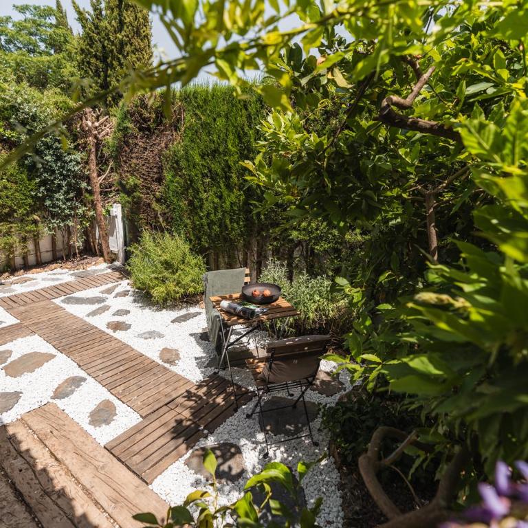 Cármenes de la Muralla - Free parking - Three-Bedroom House - 34
