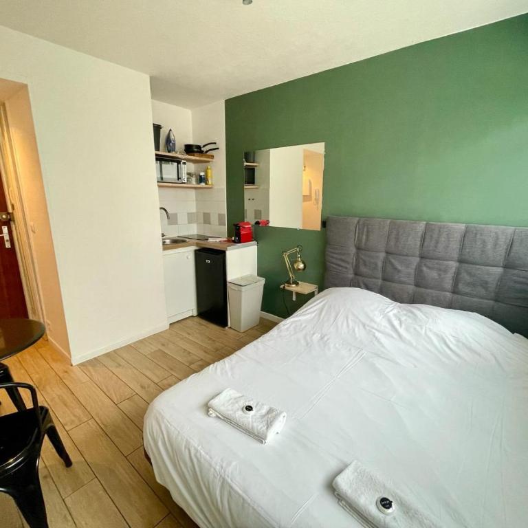 Studio proche Mériadeck - Appartement - Rez-de-Chaussée - 1