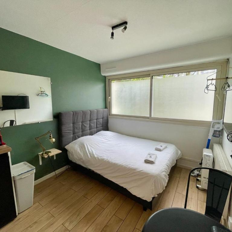 Studio proche Mériadeck - Appartement - Rez-de-Chaussée - 4