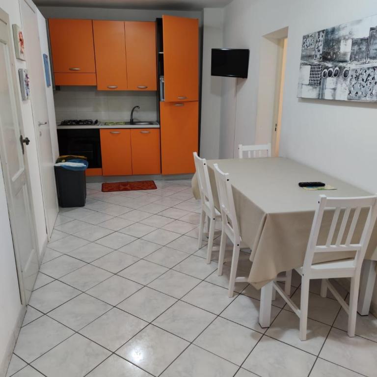 Cortile Maggiore Home - Casa con 2 Camere da Letto - 37