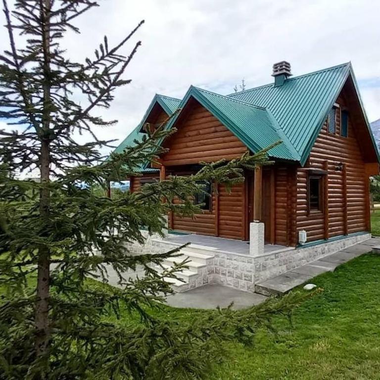 Cozy home under mountain - Three-Bedroom Chalet - 13