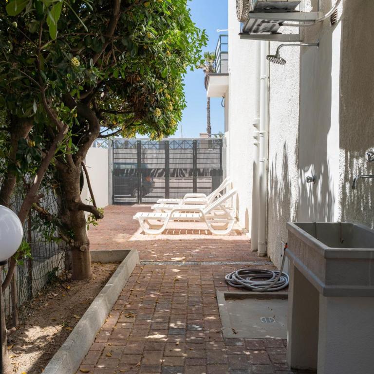 Seaview Lido Terrace - Two-Bedroom House - 33