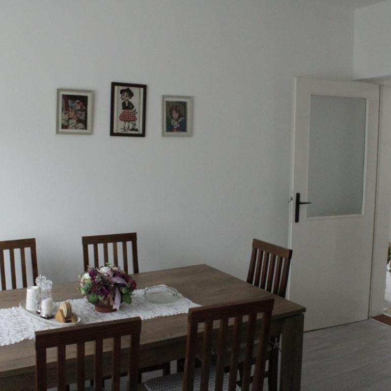 Apartman ZORA s bazenom sa slanom vodom - nova sezona! - Two-Bedroom Apartment - 27