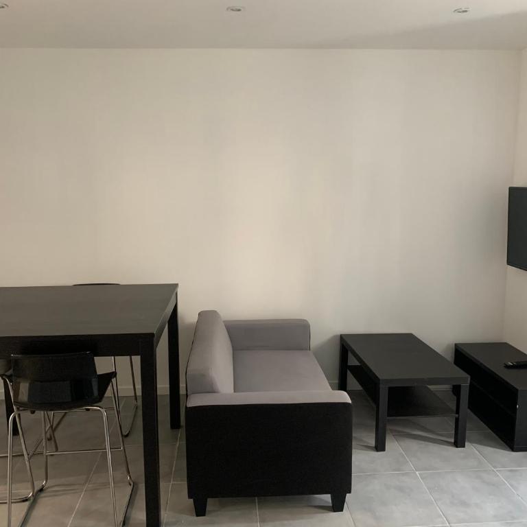 Superbe T3 - Appartement 2 Chambres - 9
