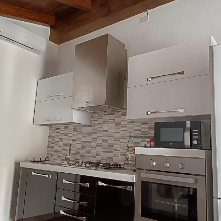 Appartamento Centro Cagliari con ampio Terrazzo - Appartamento con 1 Camera da Letto e Terrazza - 6