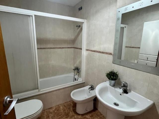 Cerca del mar, ascensor, descuentos semanales 4 personas - One-Bedroom Apartment - 12