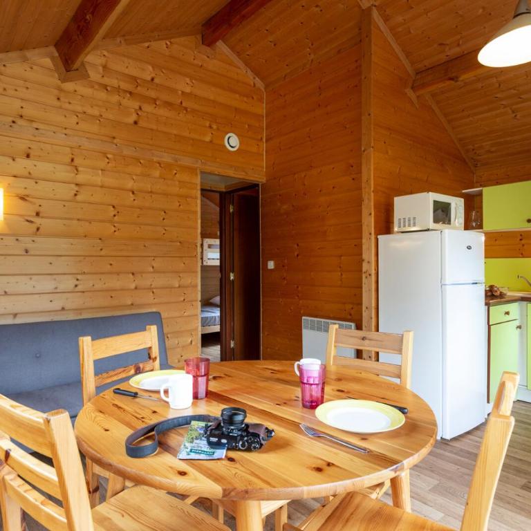 Huttopia Lac d'Aiguebelette - Chalet - 8
