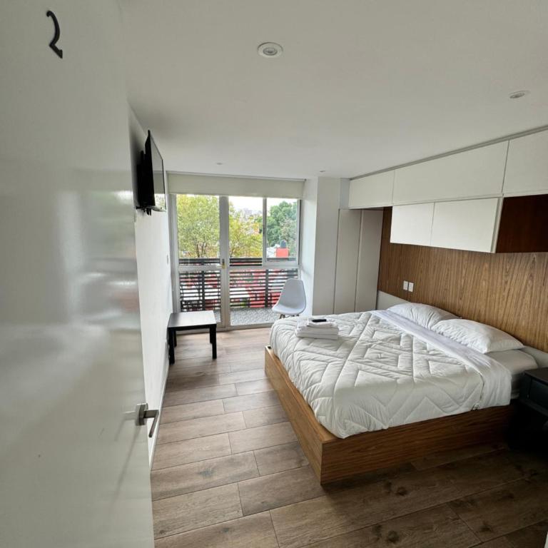 Calzolli Penthouse Casa de Huéspedes y Coliving - Double Room with Private Bathroom - 3