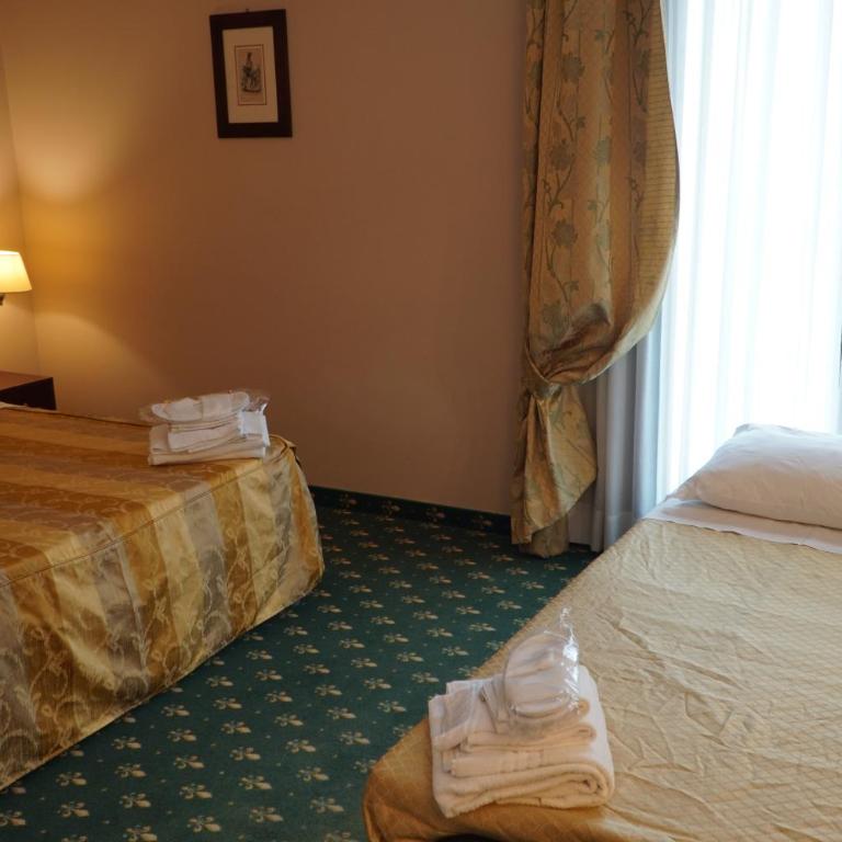 Hotel President - Camera Tripla - 3
