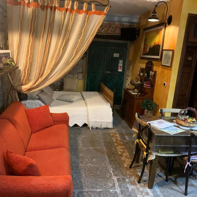 L'Antico Loco Commodo - Casa con 1 Camera da Letto - 50