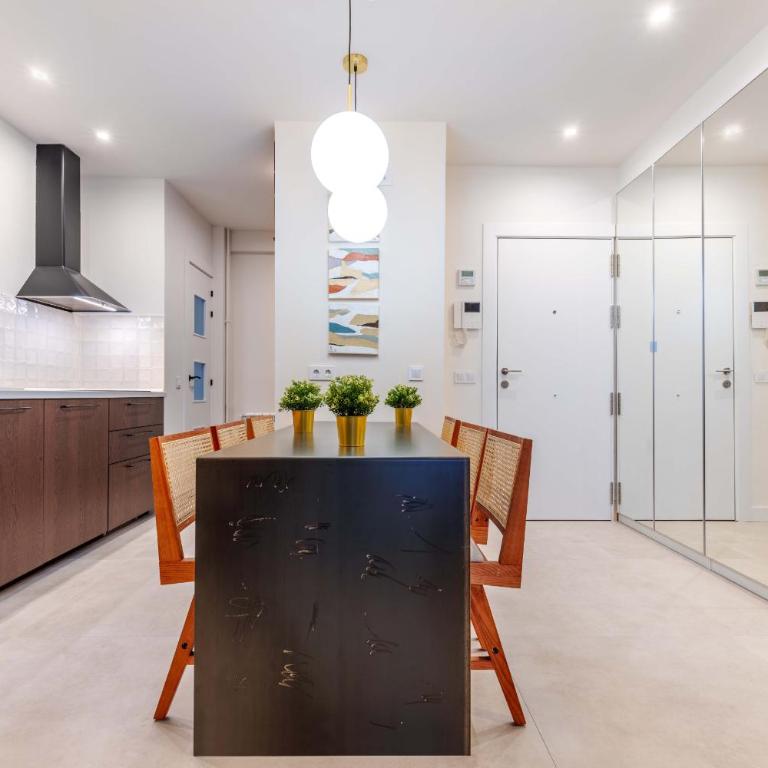 Apartamento Puerta de America VII en Madrid - Superior Apartment - 8