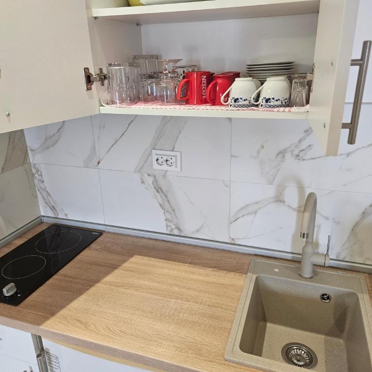 Rooms Vlaovic - Deluxe Double Room with Balcony and Sea View - 16