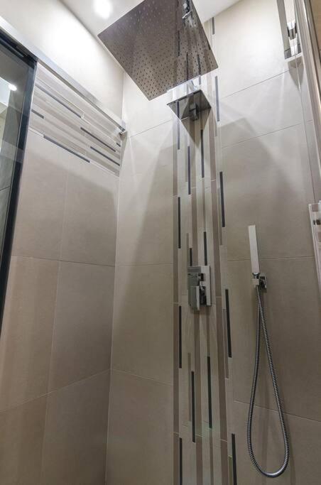 Farini Suite - One-Bedroom Apartment - 20