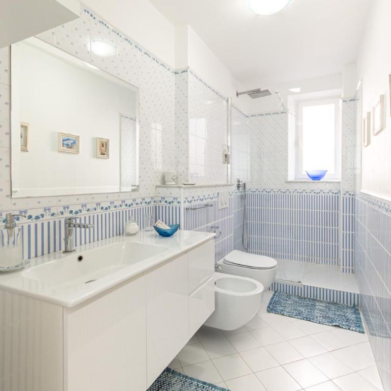 Elegante Appartamento nel cuore della Città - Self Check-in e Aria Condizionata - Two-Bedroom Apartment - 20