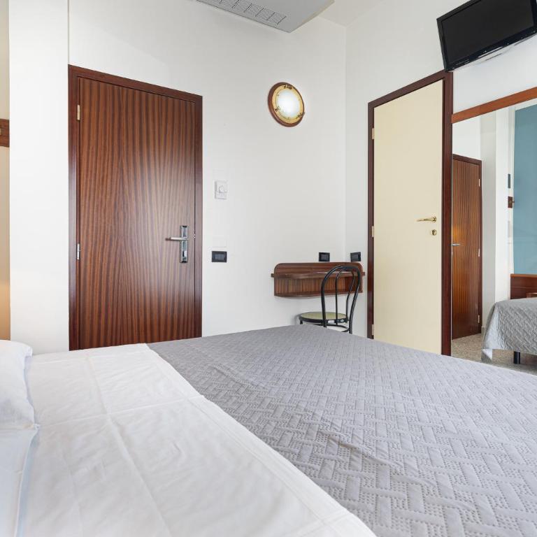 Hotel Avana Fronte Mare - Economy Double or Twin Room - 5