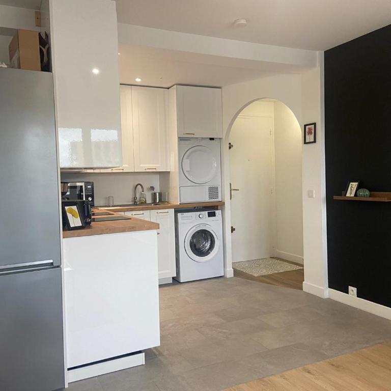 Grand appartement Standing reims centre Arena - Apartment mit 1 Schlafzimmer - 16
