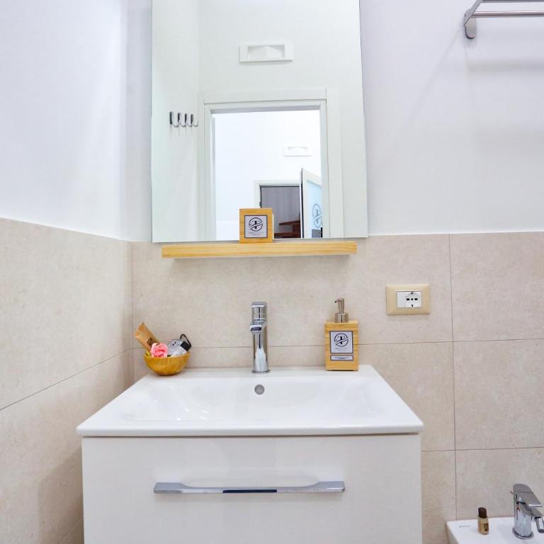 THEOS Holidays Apartments - One-Bedroom Apartment with Balcony - 15