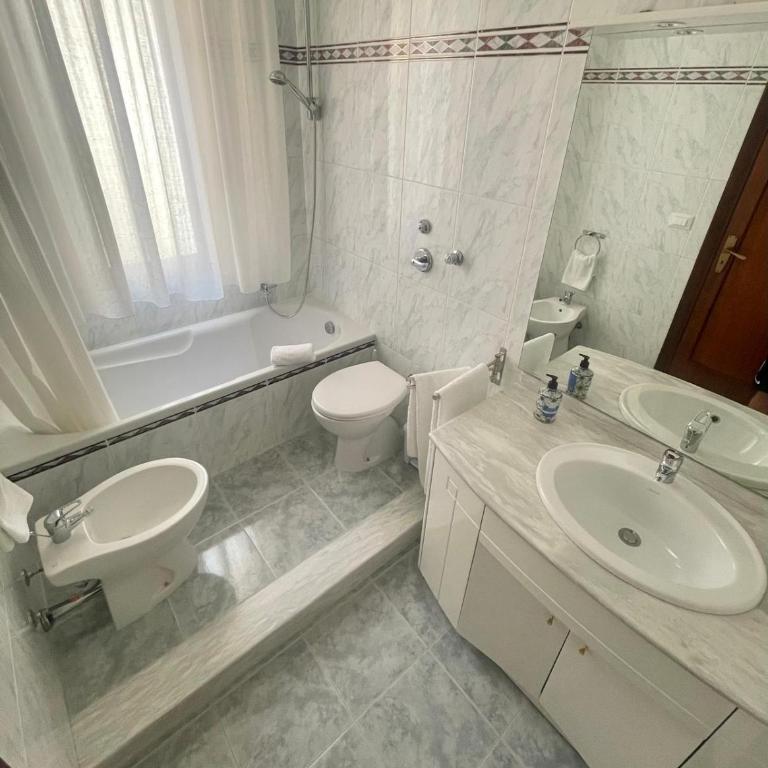 Home Sisters - Appartamento con 2 Camere da Letto - 12