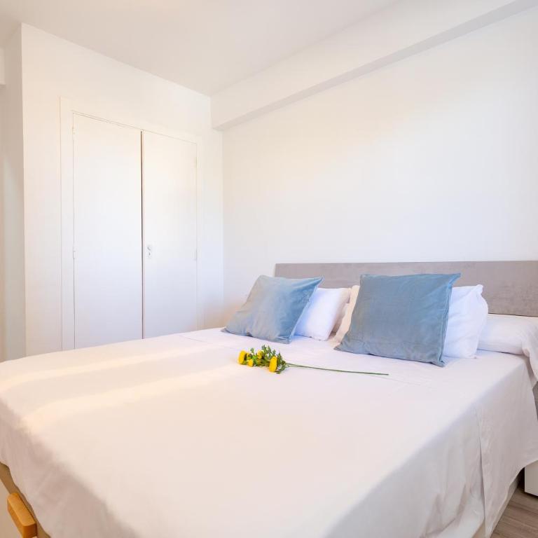 Casamar La Pineda - Three-Bedroom Apartment - 16