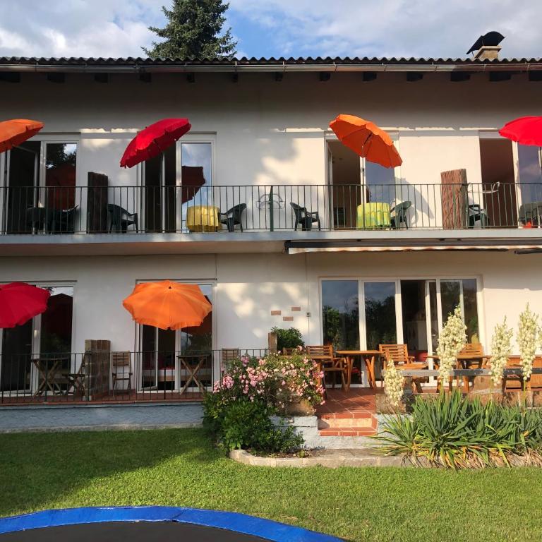 Haus Luca Seeblick - Doppel-/Zweibettzimmer mit Balkon und Seeblick - 9