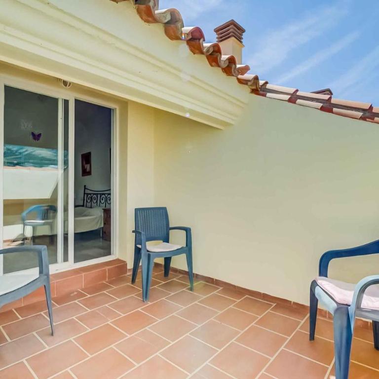 3 Bed Apartment Sleeps 5 - 2 Pools - Smart Tv - Apartamento - 4