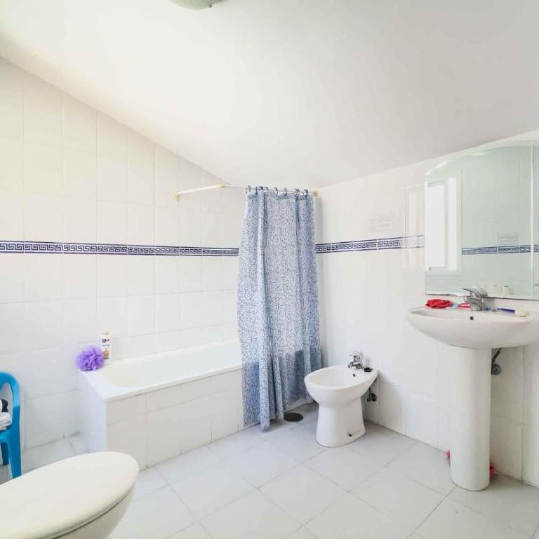 3 Bed Apartment Sleeps 5 - 2 Pools - Smart Tv - Apartamento - 6