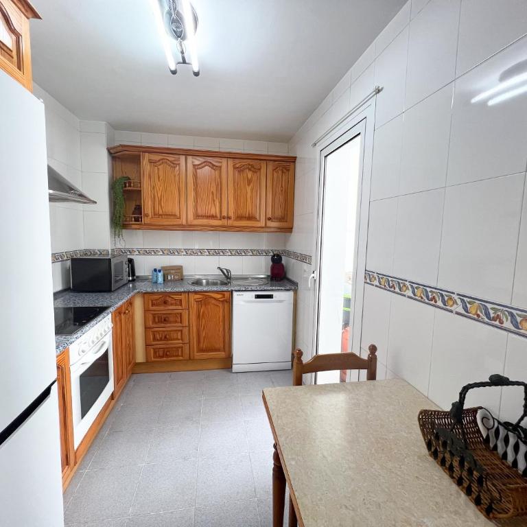 Family Holiday Apartment in Estepona - Apartamento de 3 dormitorios - 3
