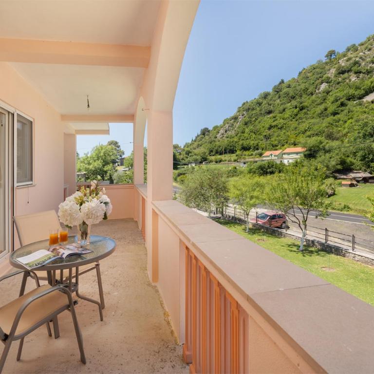 Apartment Vista Verde Kotor - Apartman sa 2 Spavaće Sobe i Pogledom na Vrt - 28