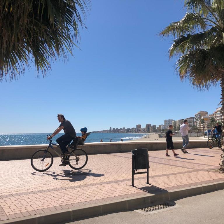 Magnificient 3 Bedroom Apartment by the Beach - Three-Bedroom Apartment - 42