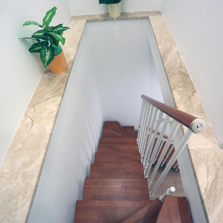 THEOS Holidays Apartments - Penthouse Apartment - 10