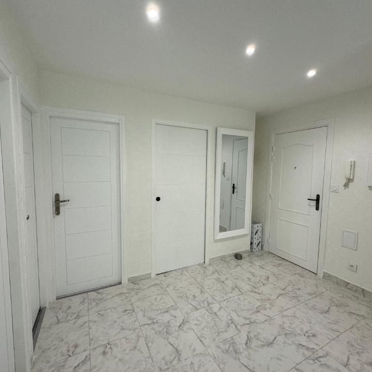 Beau 3P à 4 min des plages centre Juan Les Pins - Two-Bedroom Apartment - 11