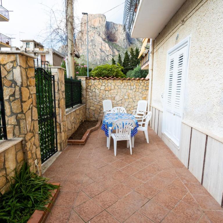 Pegaso 15 Home - Two-Bedroom House - 24