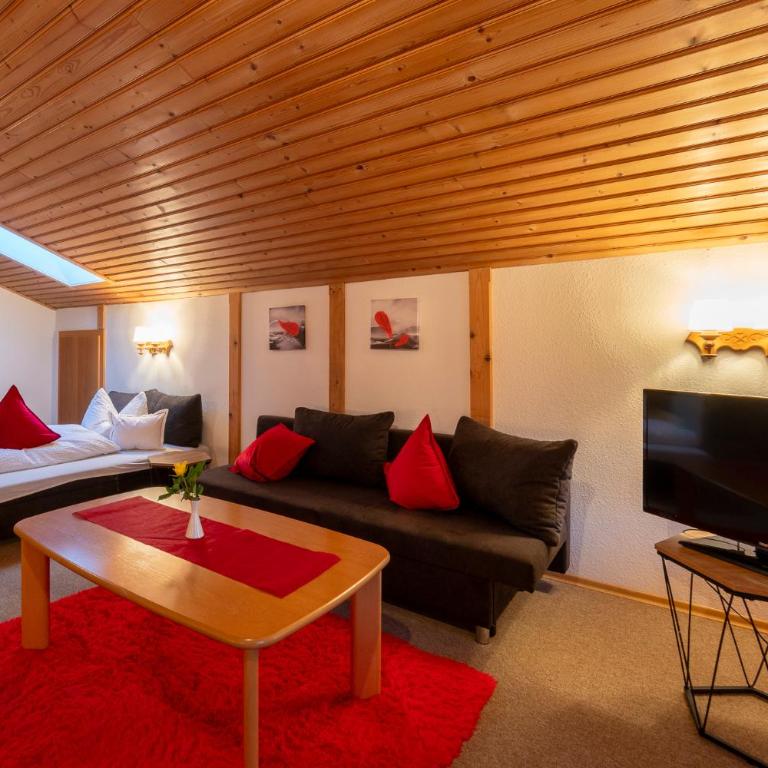 Gästehaus beim Schneidersepp inkl. Chiemgaukarte - Dreibettzimmer - 3