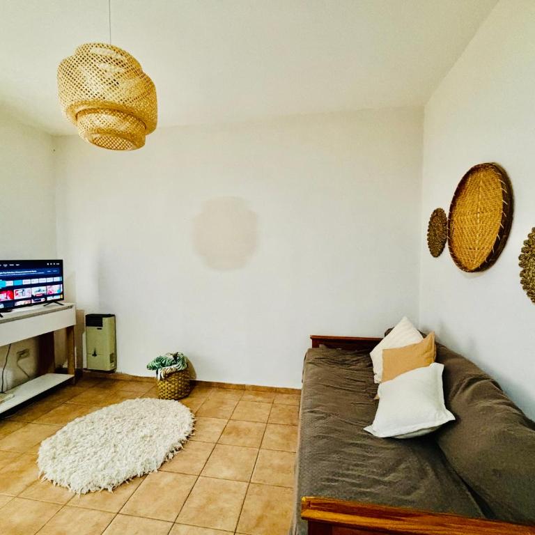 Departamento céntrico con cochera y patio con churrasquera - One-Bedroom Apartment - 7