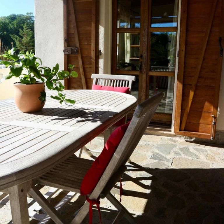 Monte Atena B&B di Charme - Camera Matrimoniale con Vista Giardino - 17