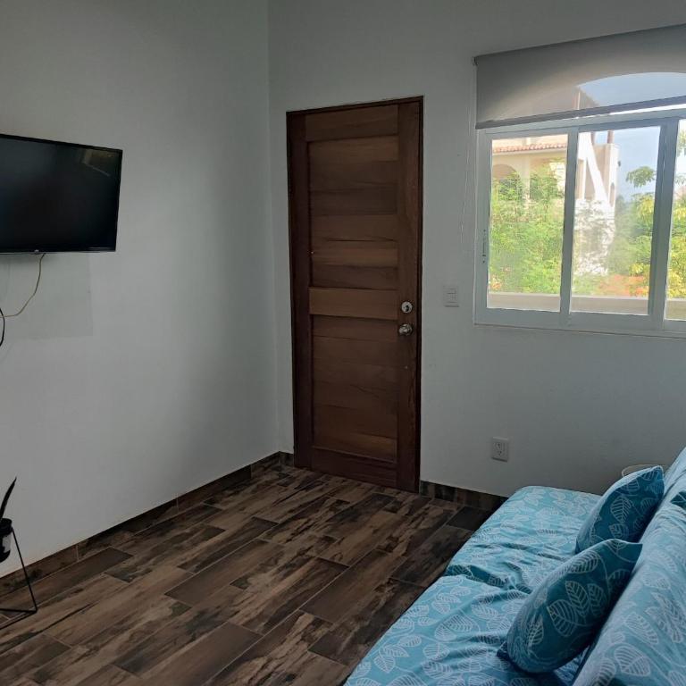 Adelfa Suites - King Apartment with Terrace - 15