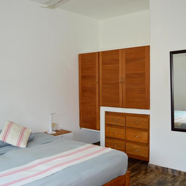Adelfa Suites - Apartamento con cama extragrande y terraza - 12