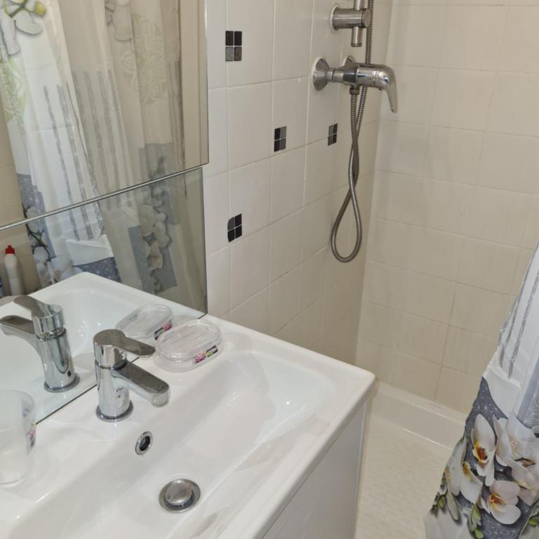 Studio- Antibes-Juan les Pins- Cote d'Azur - Apartment - 11
