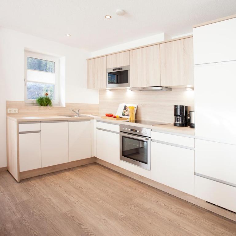 Haus Ländle - Apartment mit 3 Schlafzimmern und Balkon - 16