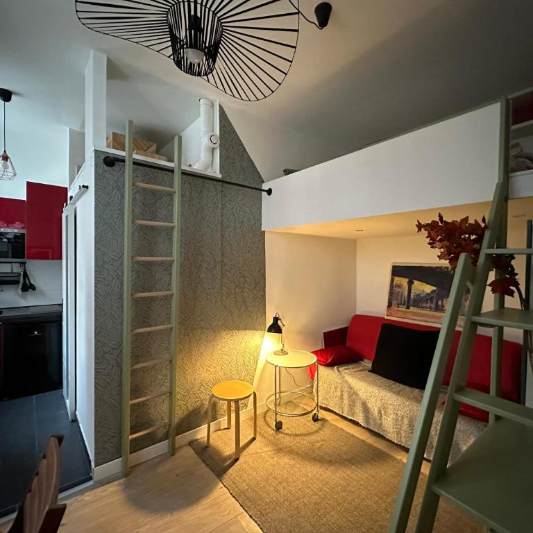Paris centre dynamique et populaire - Studio avec mezzanine - 1