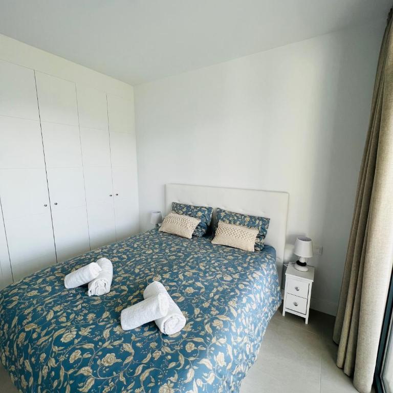 Logement moderne et cosy avec piscine, jacuzzi, salle de sport et billard - Two-Bedroom Apartment with Terrace and Sea View - 23