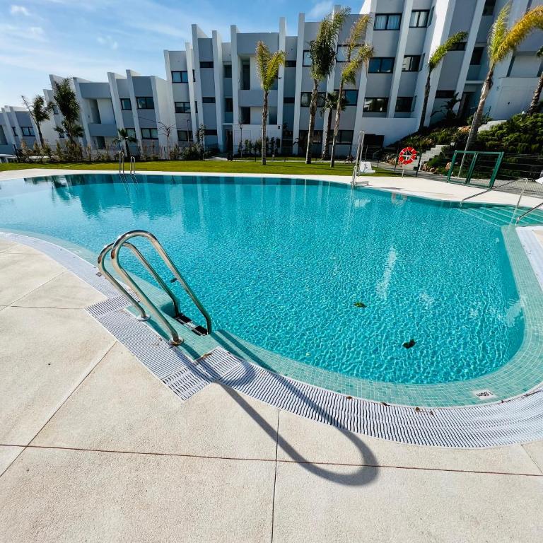 Logement moderne et cosy avec piscine, jacuzzi, salle de sport et billard - Two-Bedroom Apartment with Terrace and Sea View - 35